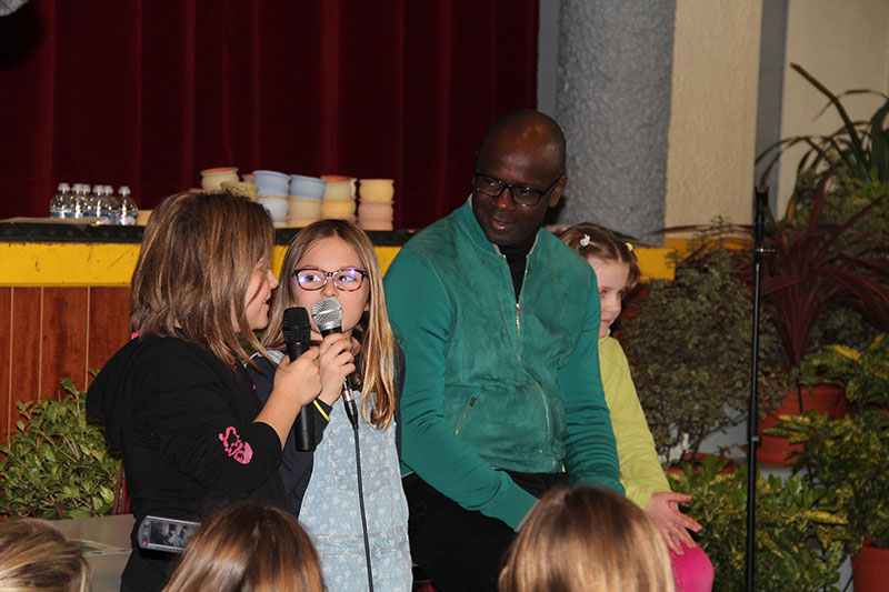 Visite de Lilian Thuram à l’école Saint Joseph de Sion-les-Mines